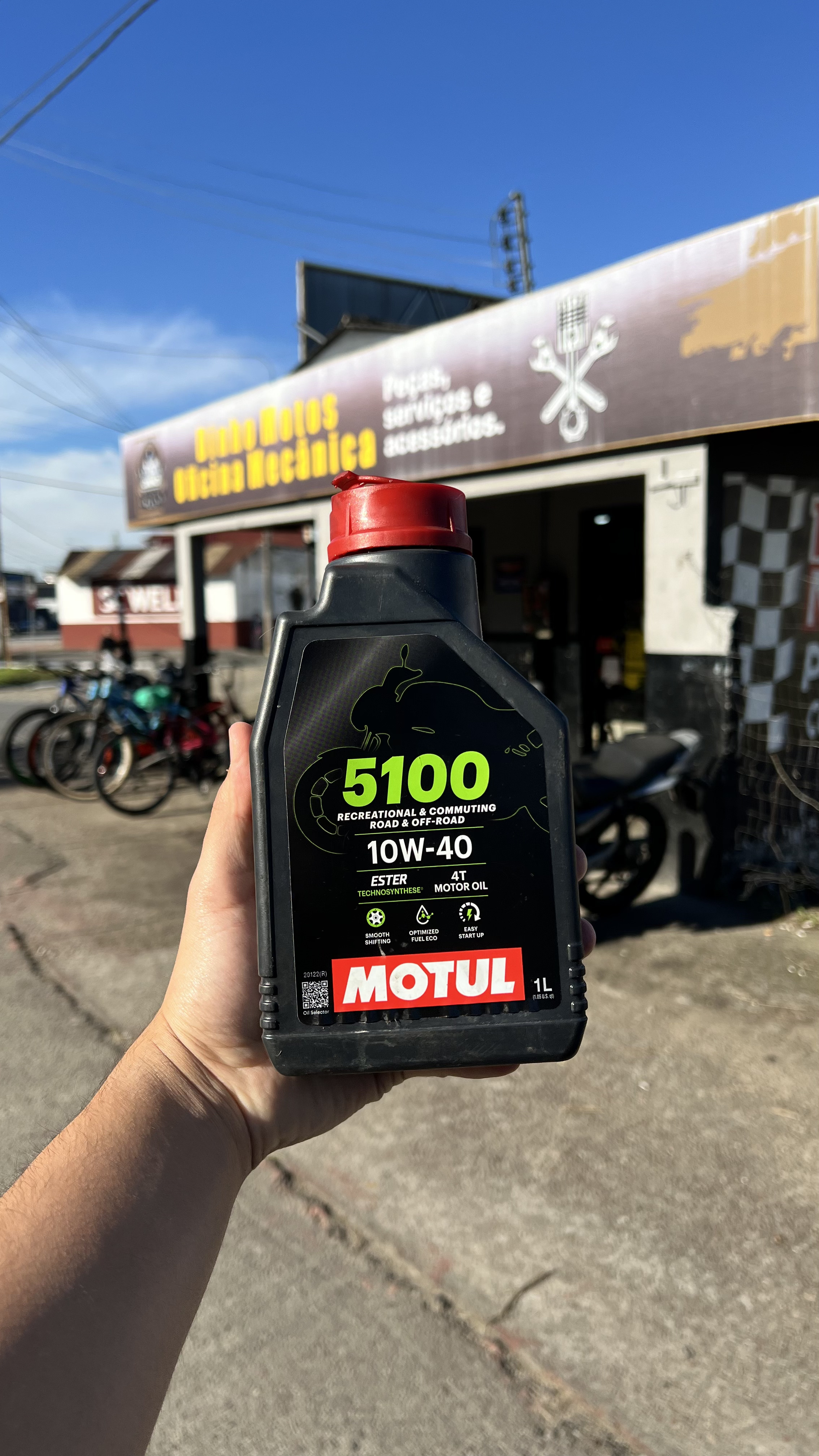 Óleo Motul 5100 10W-40 Technosynthese para motos 4T